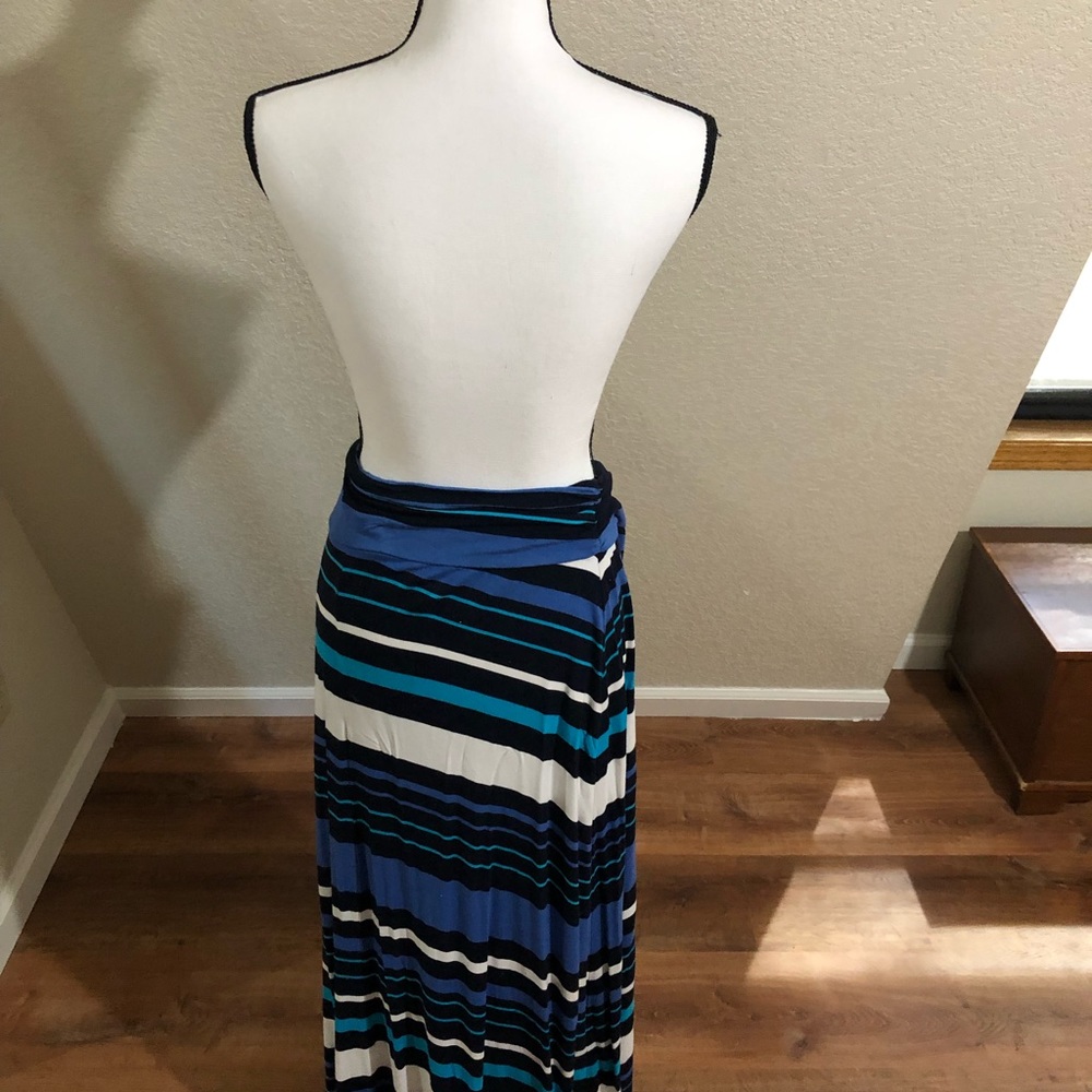 Maxi skirts